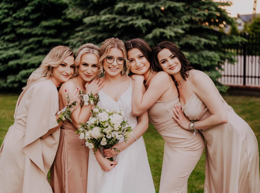 Read more about the article Reportaż  ze ślubu oraz wesela Eweliny i Artura | Fotograf ślubny Wyszków