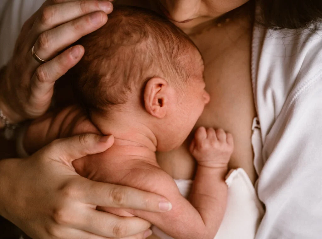 Read more about the article SESJA NOWORODKOWA  W DOMU – NAJCZĘSTSZE PYTANIA