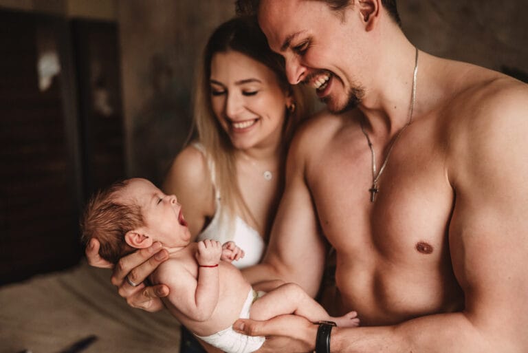 Read more about the article Noworodkowa sesja domowa | Fotograf noworodkowy Radzymin, Warszawa