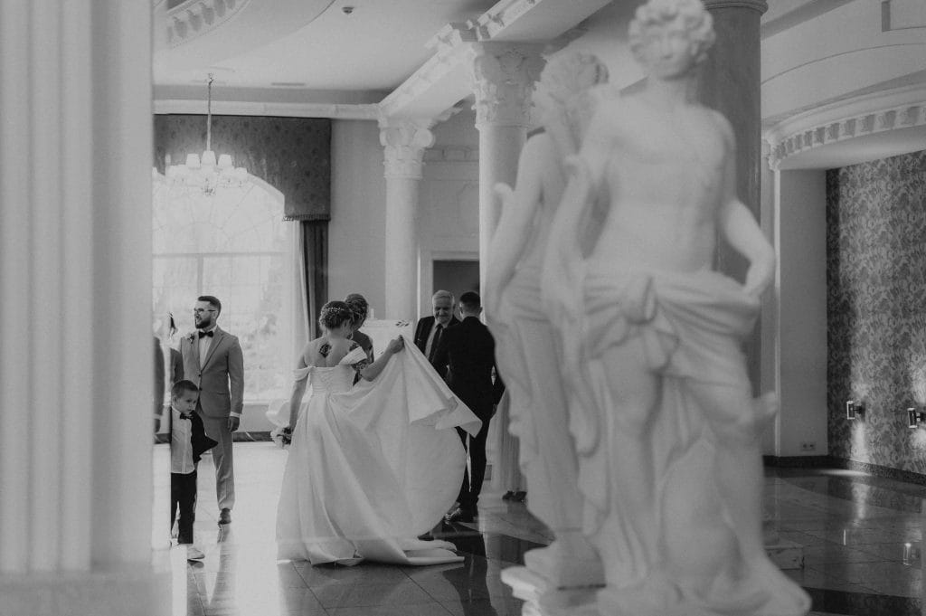 Read more about the article Ślub cywilny w plenerze pod Warszawą i kameralne wesele w hotelu Windsor w Jachrance