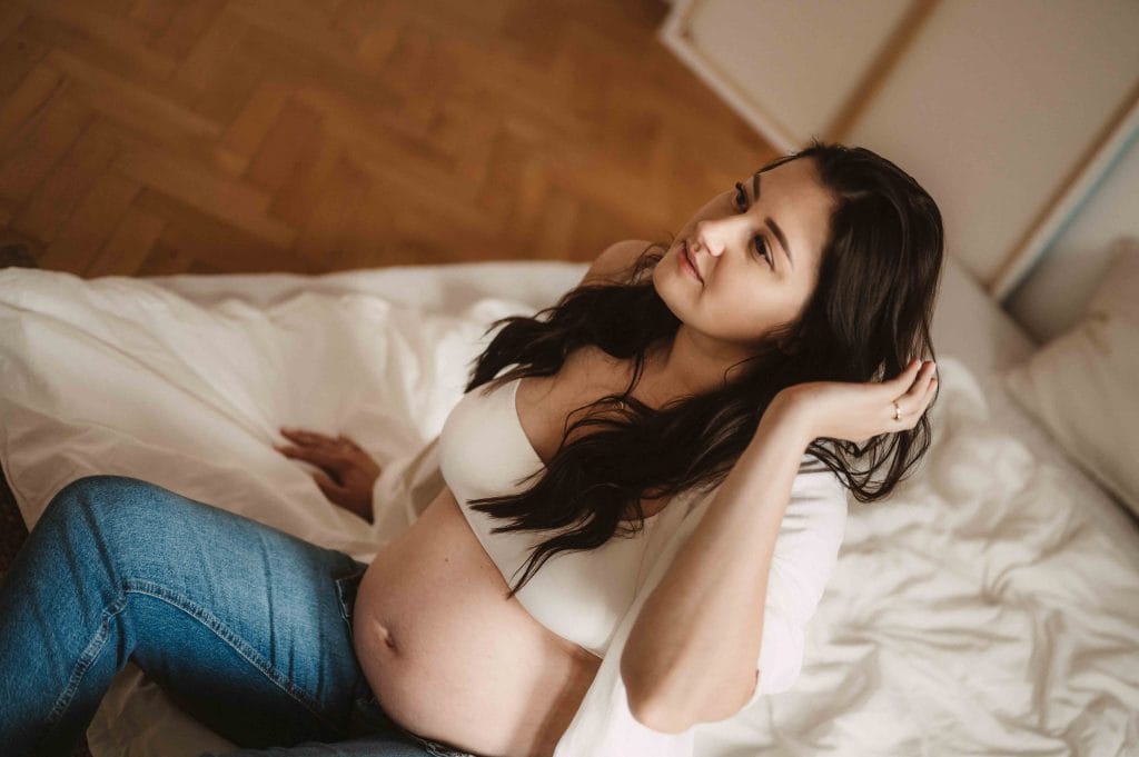 Read more about the article Sesja ciążowa w studio w Wyszkowie