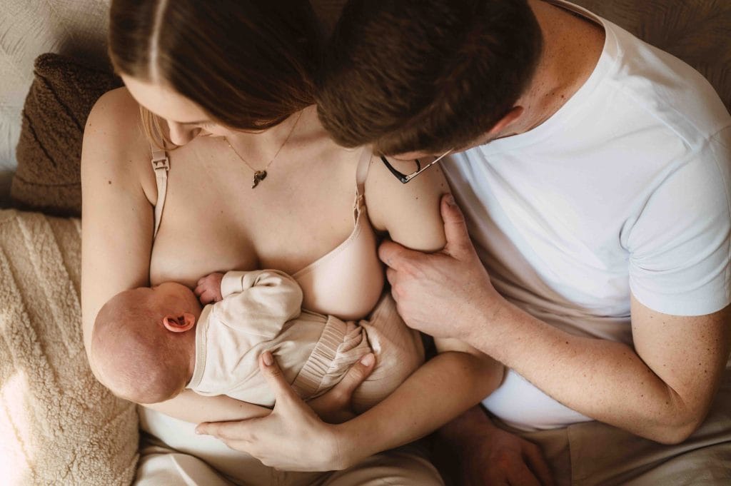 Read more about the article Naturalna sesja noworodkowa Wyszków | Zdjęcia z nowonarodzonym dzieckiem w domu